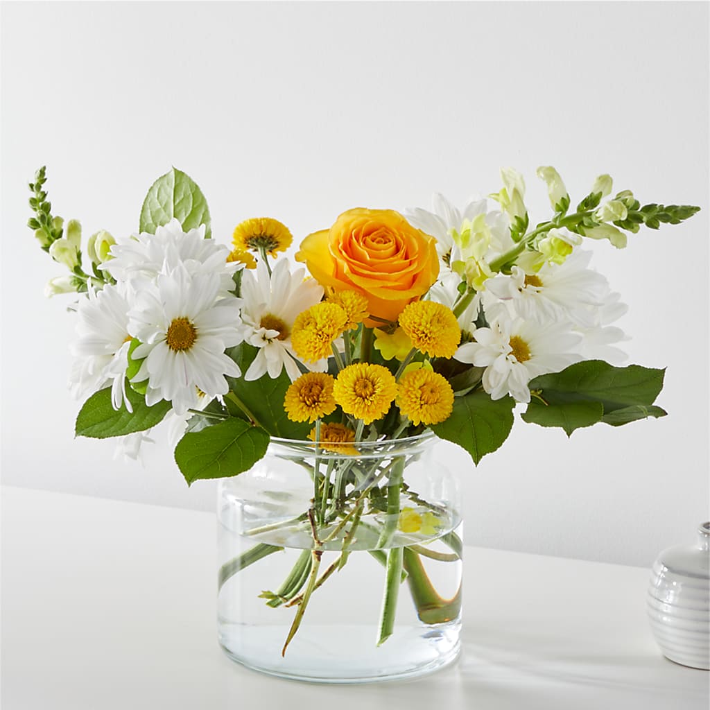 Sun Salutation Bouquet – FLOWERS & GIFTS AT ROTH'S, Salem OR