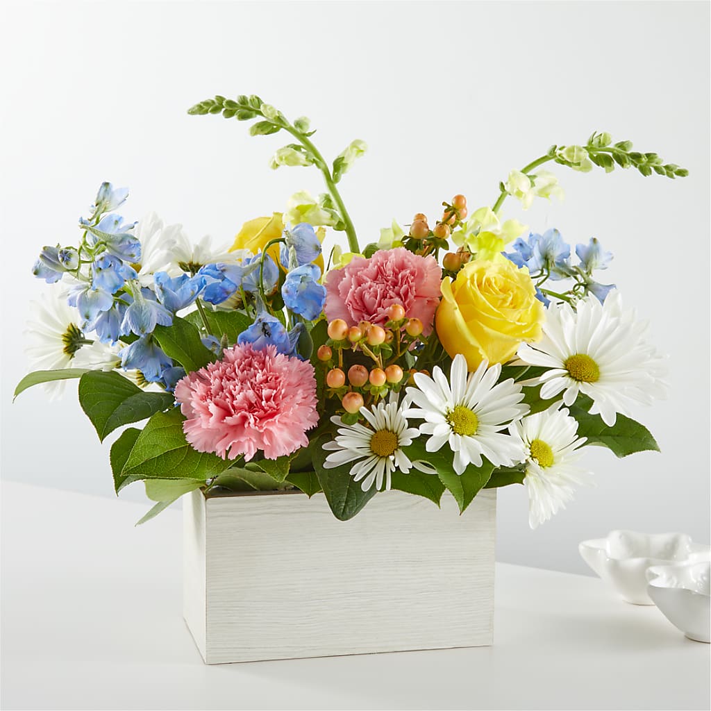 Sun Salutation Box Bouquet – FLOWERS & GIFTS AT ROTH'S, Salem OR