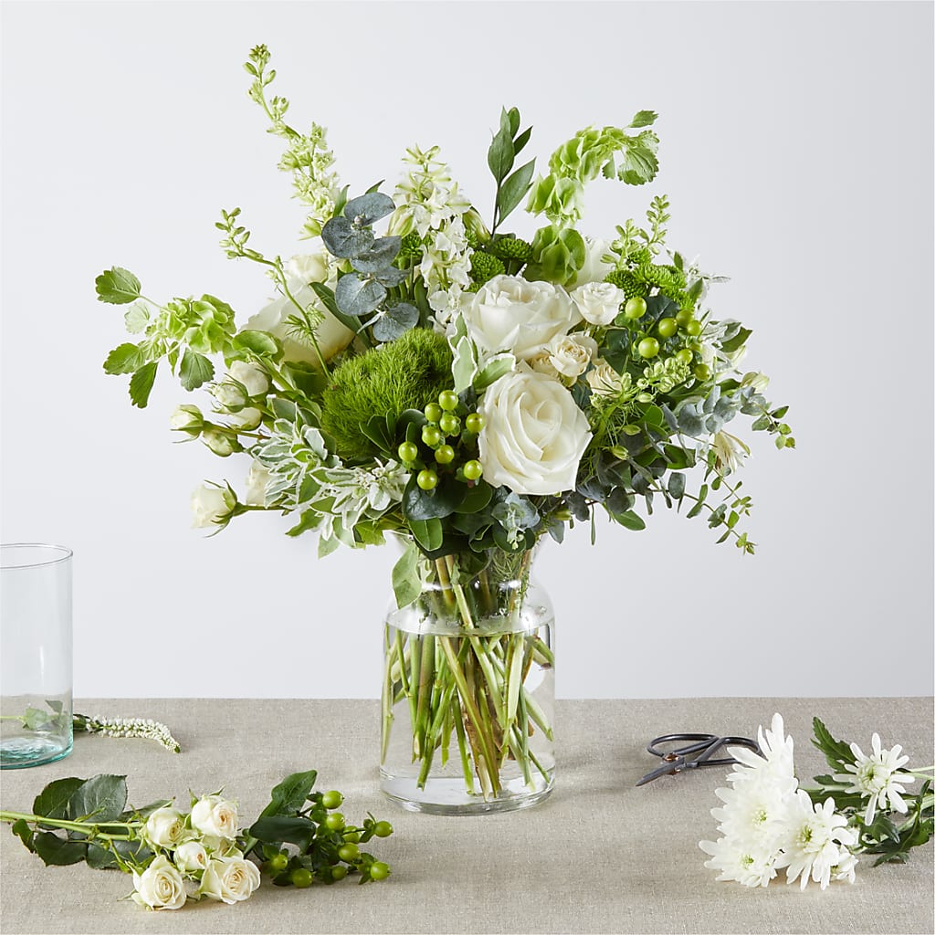 Irish Garden - A Florist Original – FLOWERS & GIFTS AT ROTH'S, Salem OR