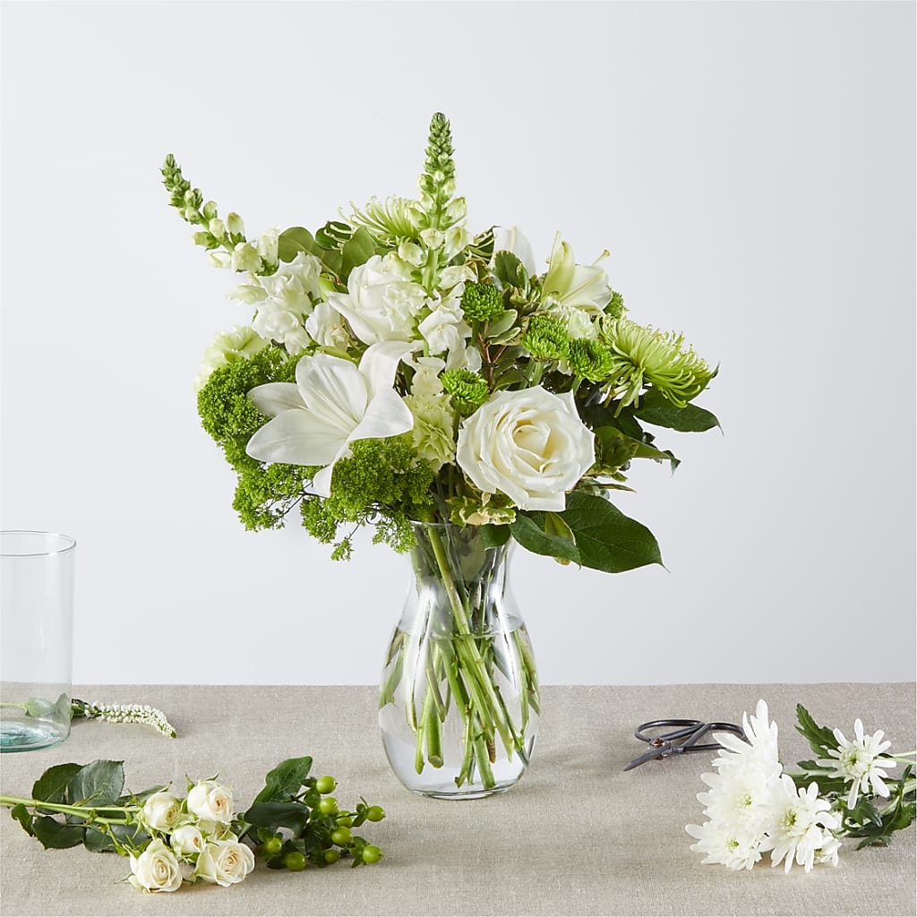 Irish Garden - A Florist Original – FLOWERS & GIFTS AT ROTH'S, Salem OR