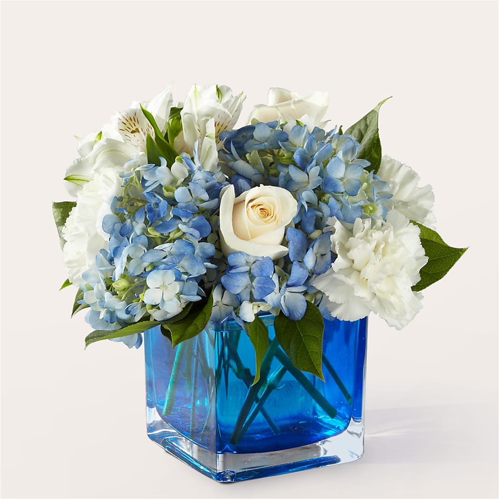 Soothing Waters Bouquet – FLOWERS & GIFTS AT ROTH'S, Salem OR
