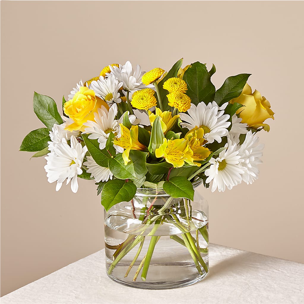 Sunny Sentiments Bouquet – FLOWERS & GIFTS AT ROTH'S, Salem OR