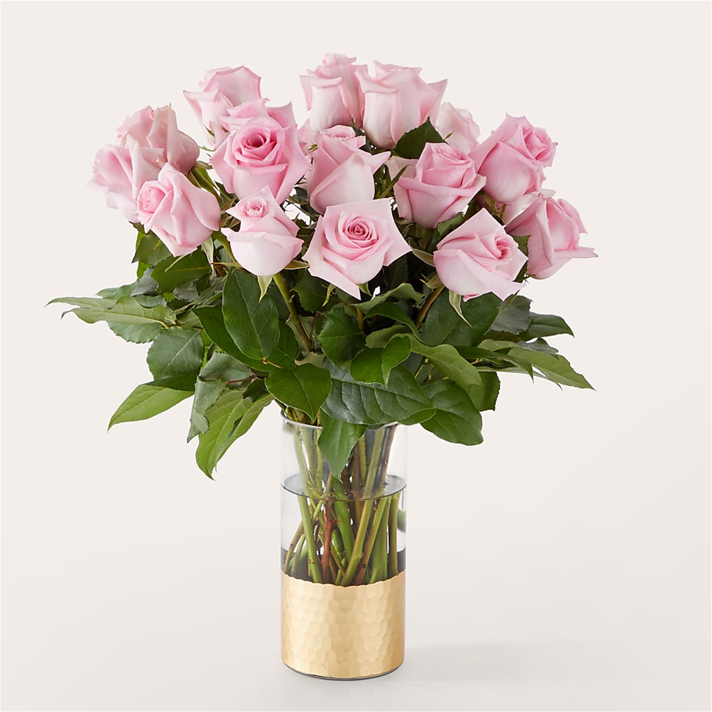 Picture Perfect Pink Rose Bouquet – FLOWERS & GIFTS AT ROTH'S, Salem OR