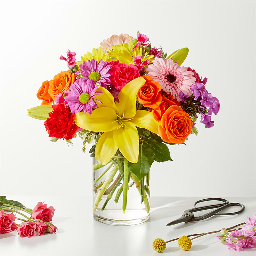 Cue the Confetti - A Florist Original – FLOWERS & GIFTS AT ROTH'S, Salem OR
