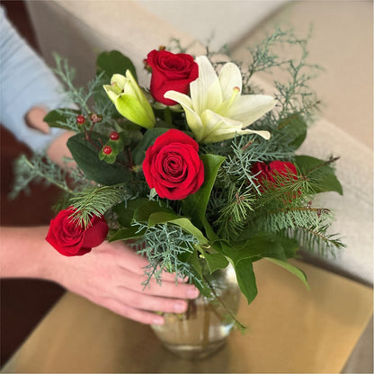Glittering Lights Bouquet – FLOWERS & GIFTS AT ROTH'S, Salem OR