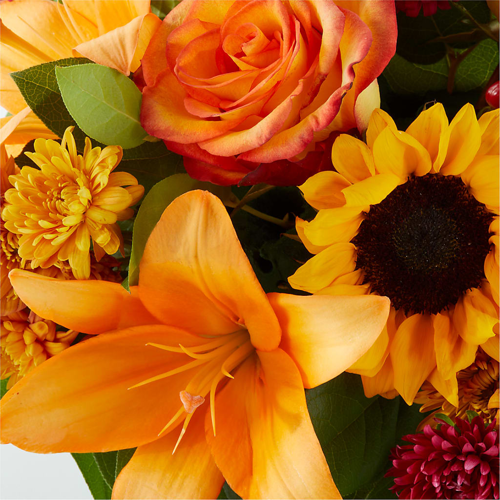 Grateful Centerpiece – FLOWERS & GIFTS AT ROTH'S, Salem OR