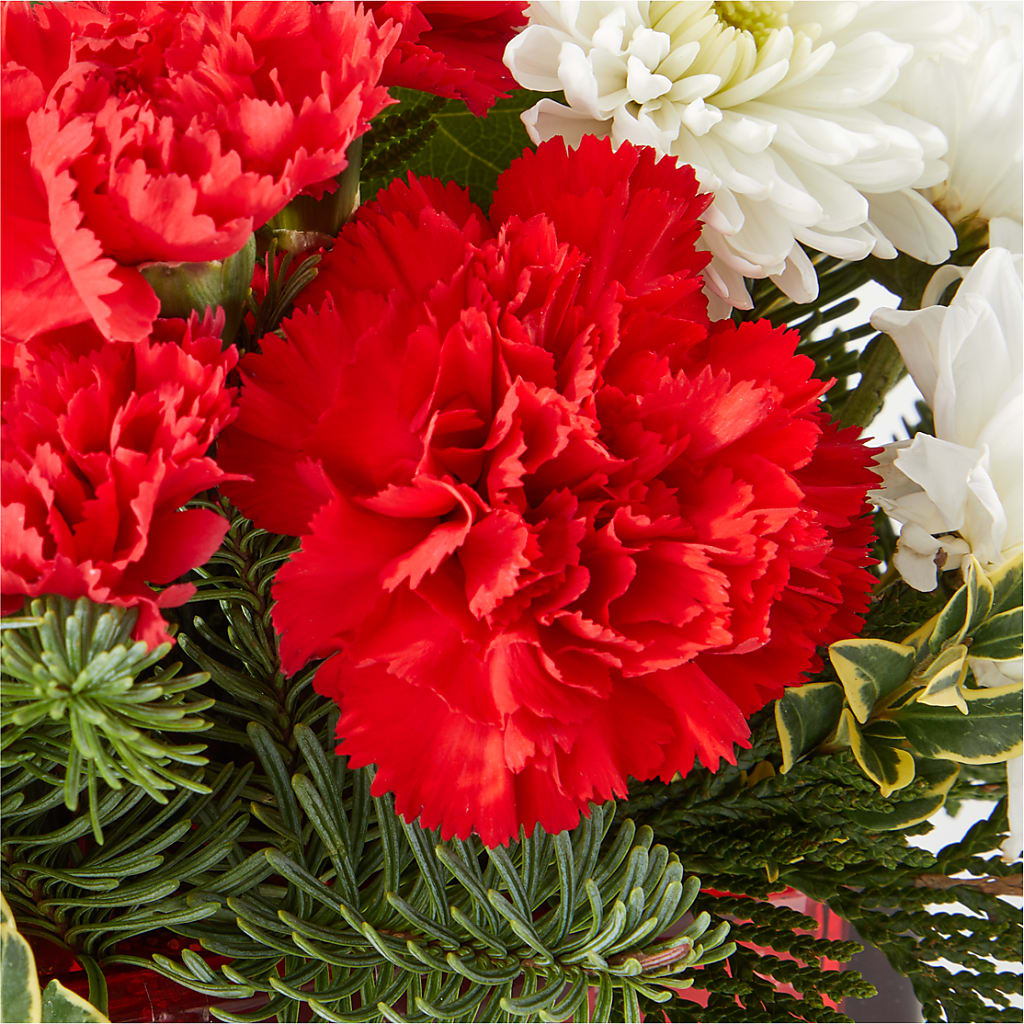 Christmas Market Bouquet – FLOWERS & GIFTS AT ROTH'S, Salem OR