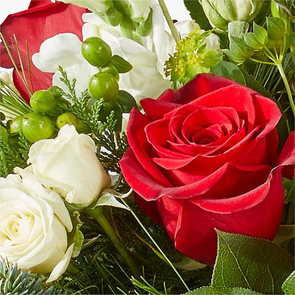 Deck the Halls Bouquet – FLOWERS & GIFTS AT ROTH'S, Salem OR