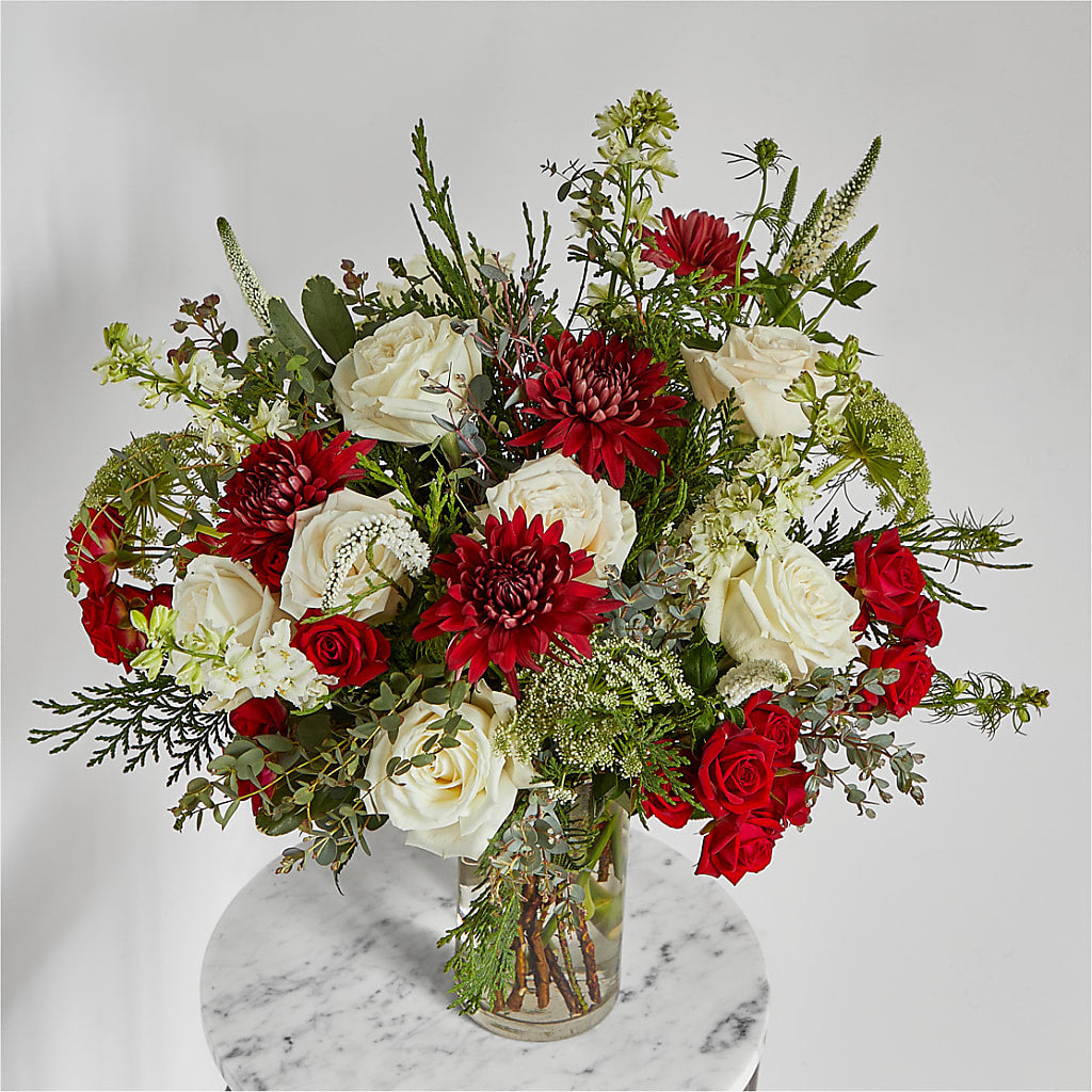 Favorite Traditions Bouquet – FLOWERS & GIFTS AT ROTH'S, Salem OR