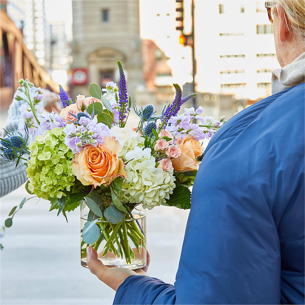 Porch Swing Bouquet – FLOWERS & GIFTS AT ROTH'S, Salem OR