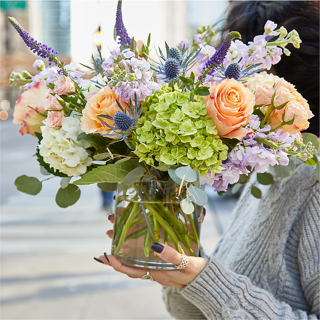 Porch Swing Bouquet – FLOWERS & GIFTS AT ROTH'S, Salem OR