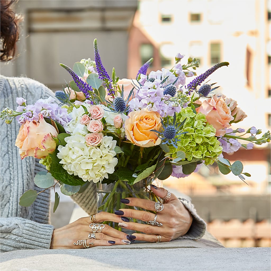 Porch Swing Bouquet – FLOWERS & GIFTS AT ROTH'S, Salem OR
