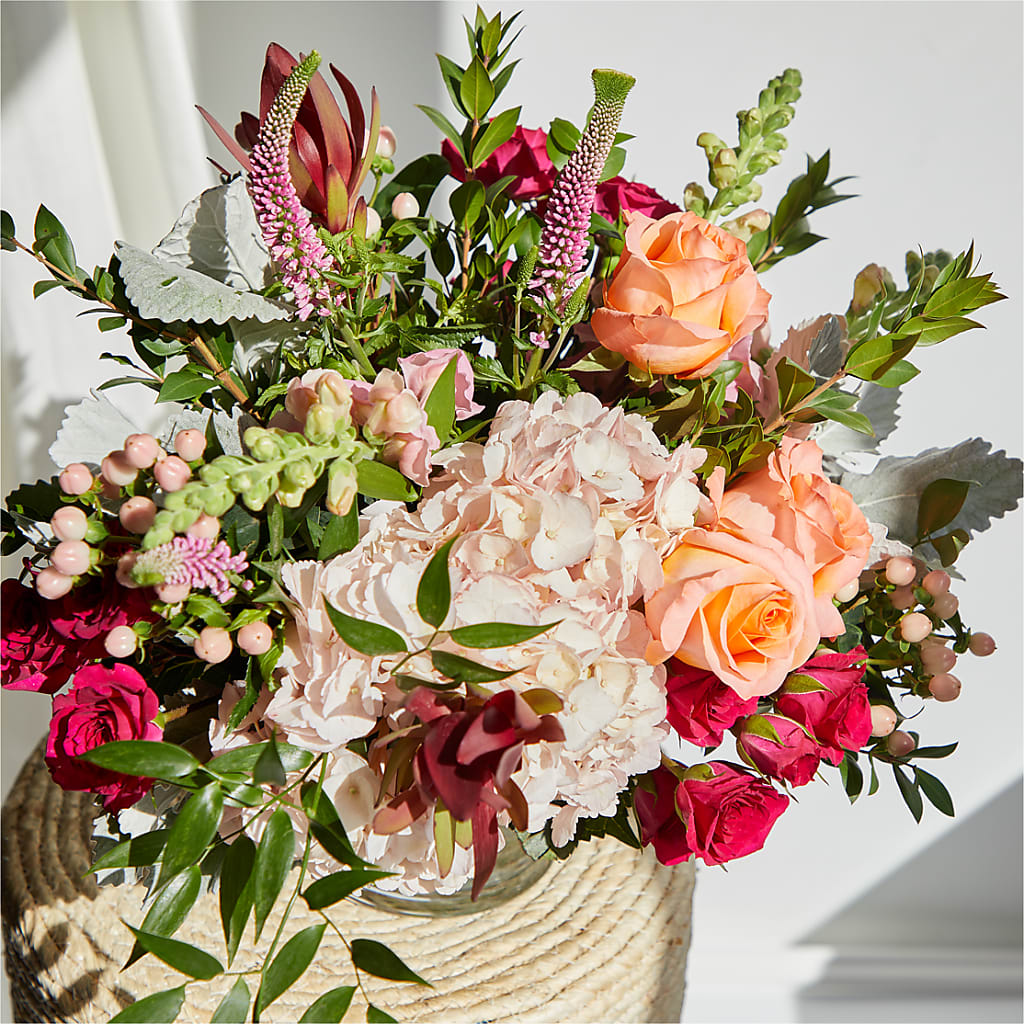 Glitz & Glam Bouquet – FLOWERS & GIFTS AT ROTH'S, Salem OR